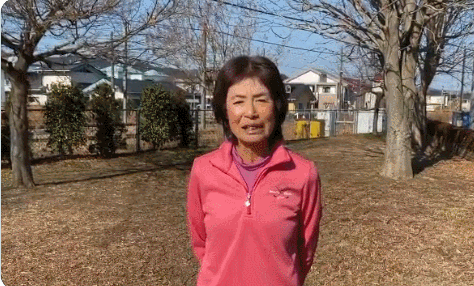 弓削田真理子正在接受采访。 点击进入下一页