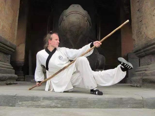 美国小伙儿扎根武当山很多年，变成张三丰的传人