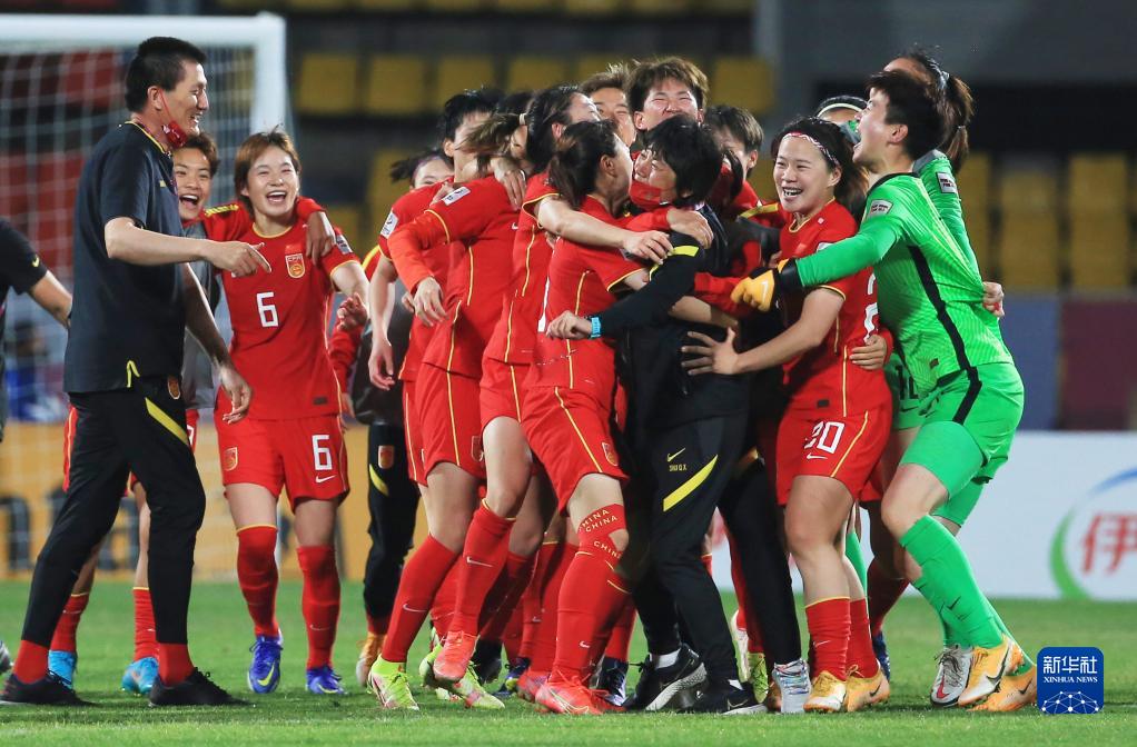 女足亚洲杯：中国队晋级决赛