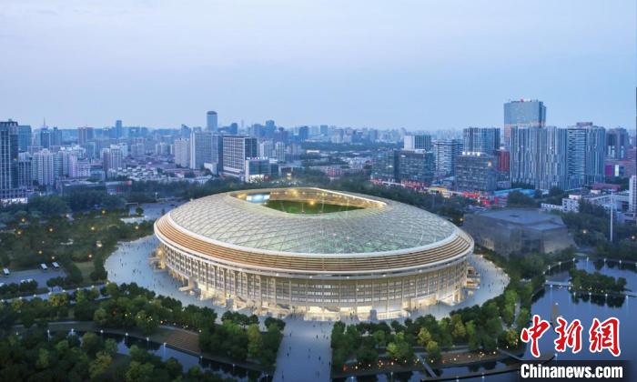 “新工体”近景鸟瞰效果图。 中赫工体供图 “新工体”近景鸟瞰效果图。 中赫工体供图