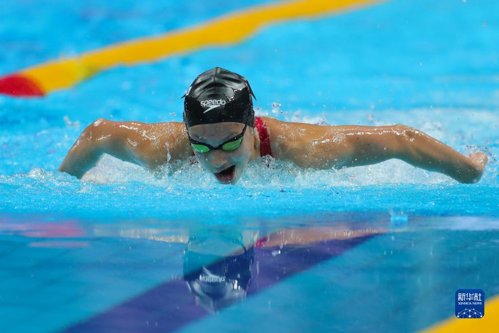 游泳——世锦赛：加拿大选手女子200米蝶泳夺金