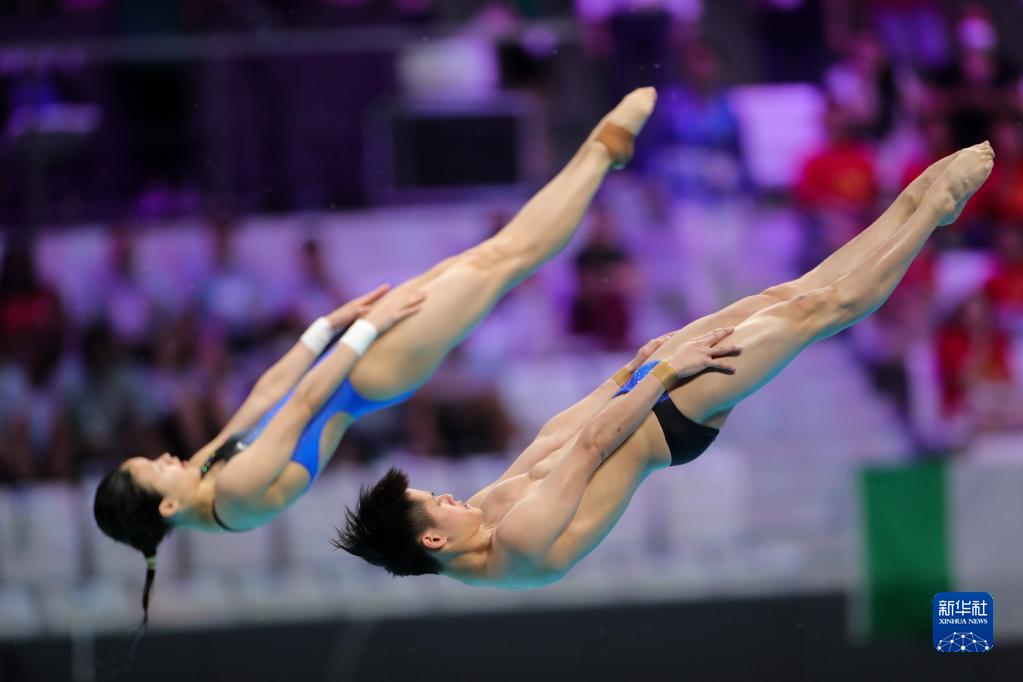 林珊朱子锋混双3米板夺冠 中国跳水日进三金