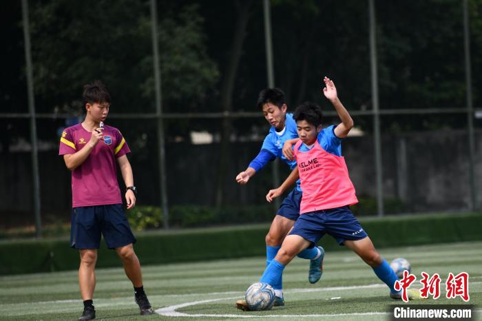日本教练成都青训记:“草根”是中国足球不可忽视的部分