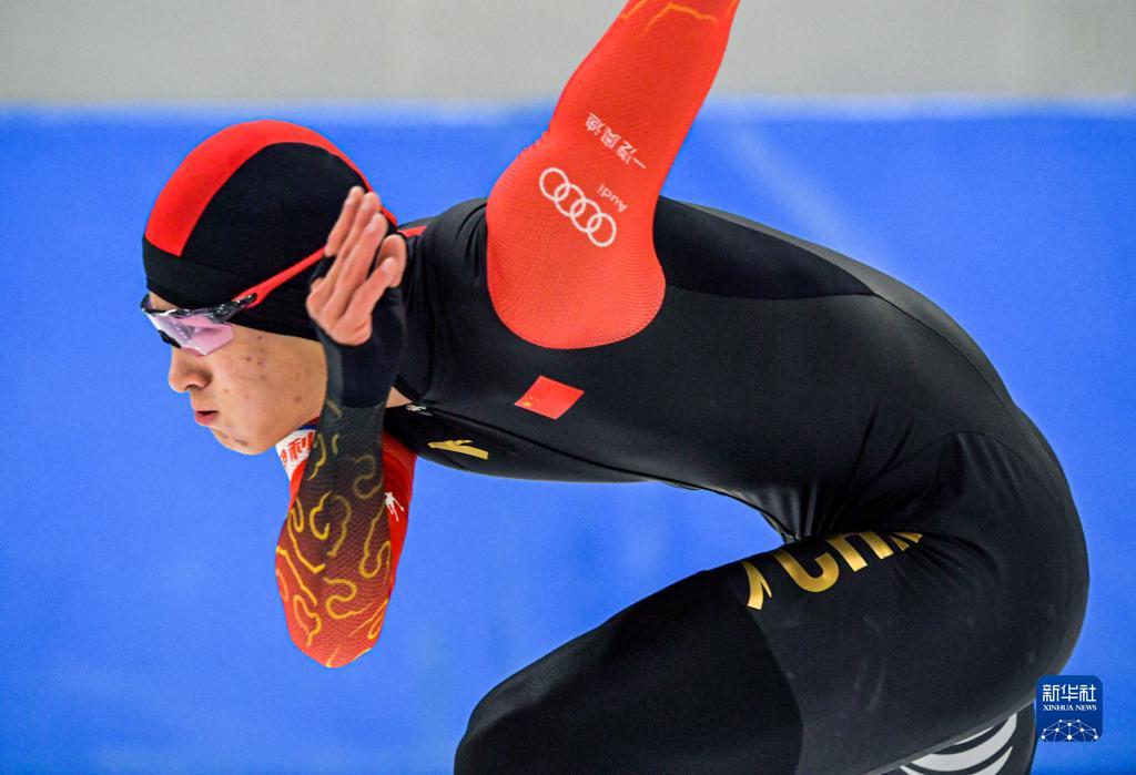 速度滑冰——全国锦标赛：男子全能500米赛况