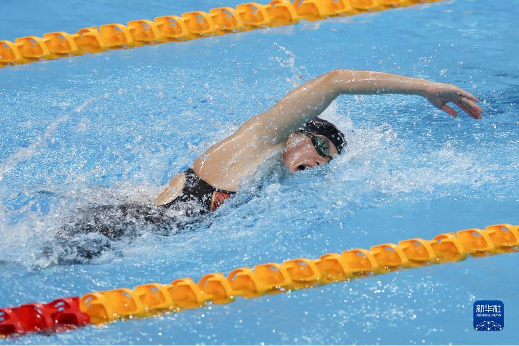 学青会：大学乙组女子4X100米自由泳接力赛况